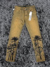 Load image into Gallery viewer, Purple Brand Denim Jeans - Medium Wash - Tan
