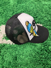 Load image into Gallery viewer, Palm Angels ‘Parrot’ Hat - Black/White
