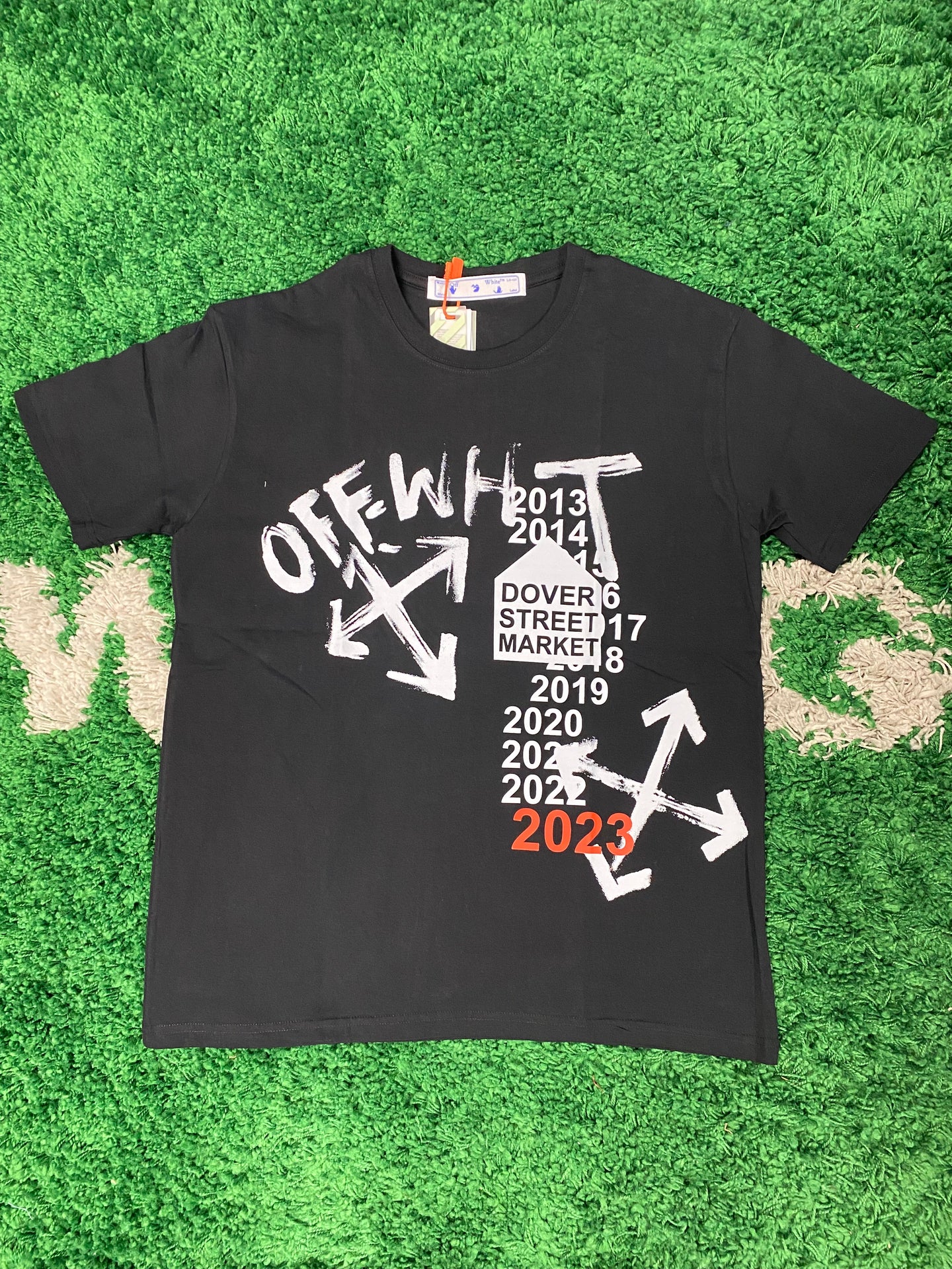 Off White ‘2023’ Graphic Shirt - Black/White/Red