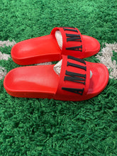 Load image into Gallery viewer, Amiri Slides - Red/Black
