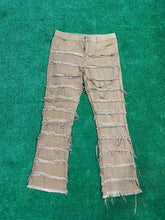 Load image into Gallery viewer, Stacked Jeans - Light Brown
