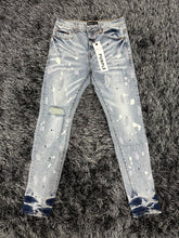 Load image into Gallery viewer, Purple Brand Denim Jeans ‘Creased’ - Light Wash - Blue/White
