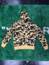 Load image into Gallery viewer, Bape Camouflage Print Set
