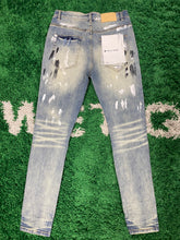 Load image into Gallery viewer, Purple Brand Denim Jeans ‘Spirals’ - Medium Wash - White/Black
