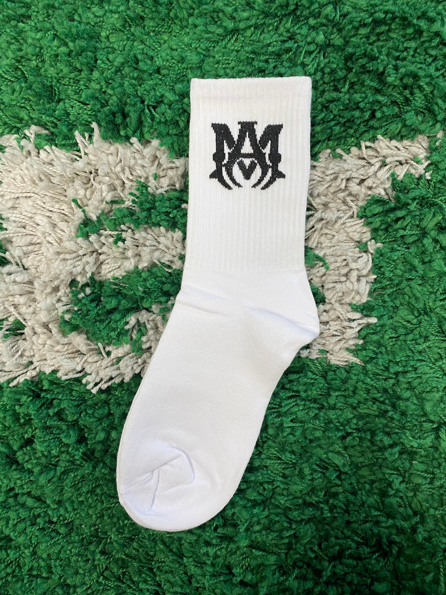 Amiri Graphic Logo Socks - White/Black