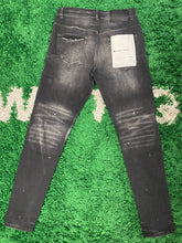 Load image into Gallery viewer, Purple Brand Denim Jeans ‘Dots’ - Dark Wash - White
