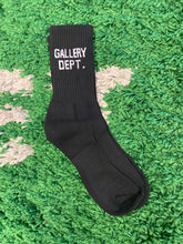 Load image into Gallery viewer, Gallery Dept. Socks - Black/White
