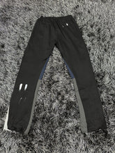 Load image into Gallery viewer, Gallery Dept. Sweatpants - Black/Brown
