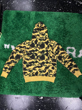 Load image into Gallery viewer, Bape Camouflage Print Set
